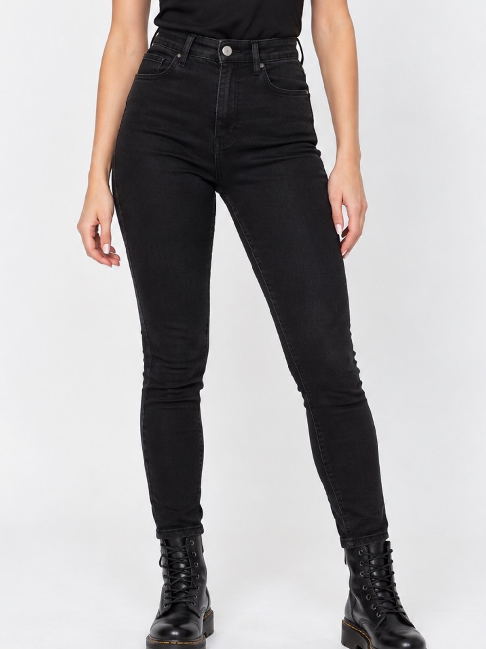 Everlane Black Way High Skinny Jean 24